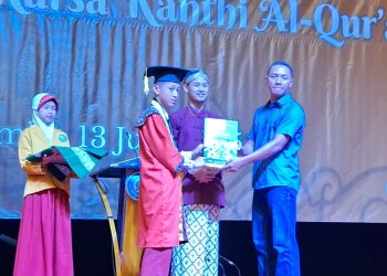 Aksi Prestasi Siswa SD Muhammadiyah Inovatif Mertoyudan Memukau Orang Tua dalam Wisuda Akbar 2025
