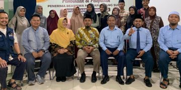 Lazismu Kota Magelang Antarkan 13 Penerima Beasiswa Mentari dan Sang Surya Lulus Pendidikan Tahun 2025