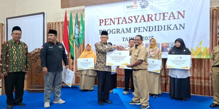 Lazismu Kabupaten Magelang Salurkan Rp100 Juta untuk Dukung Operasional 33 Sekolah Muhammadiyah