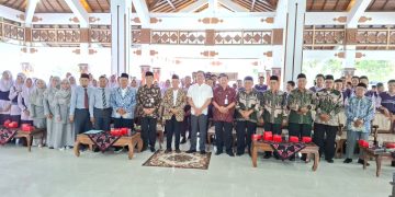 Siswa SMP MPlus Gunungpring Siap Carter Pesawat ke Luar Negeri Ikut Kompetisi
