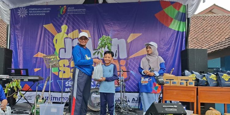 Melalui Momentum Milad, Muhammadiyah Kaliangkrik Gerakkan Warga Peduli Pelestarian Lingkungan