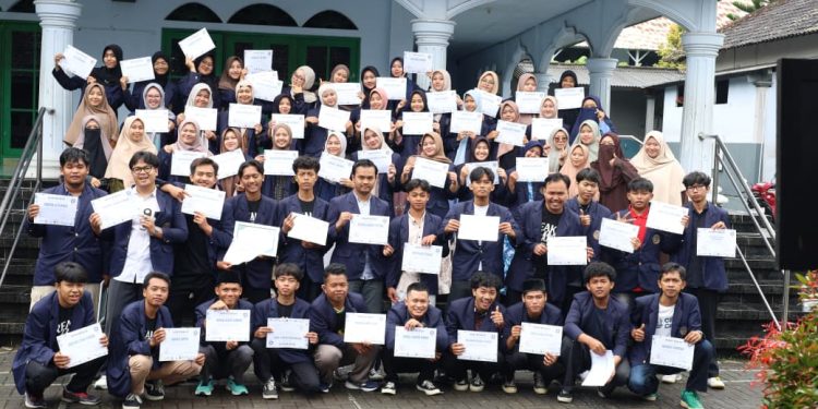 Bangun Pondasi Keislaman, Mahasiswa FAI UNIMMA Ikuti Pesantren Mahasiswa di Almatera Temanggung