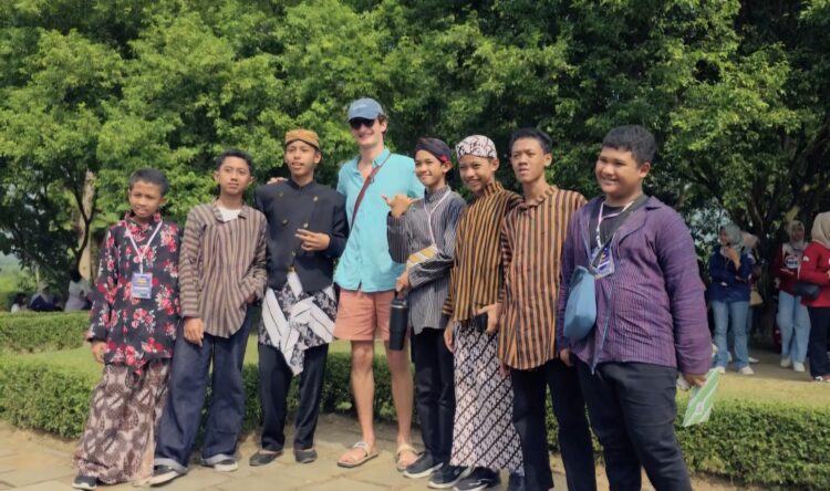 Liburan Produktif, Siswa SMP Muhammadiyah Plus Gunungpring Ikuti English Camp di Borobudur