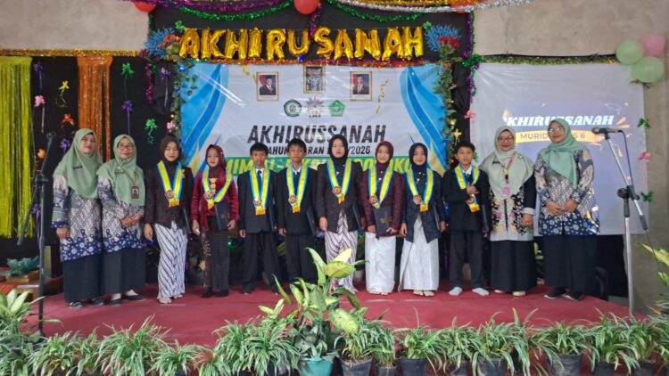MI Muhammadiyah Al-Fikri Podosoko Luluskan Angkatan Pertama, 100 Persen Hafal Juz 30 dan Diterima di Sekolah Favorit