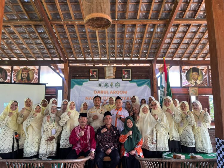 Darul Arqom I PCNA Dukun Hadirkan Konsep Camping Keluarga, Perkuat Kaderisasi Perempuan Muda Muhammadiyah