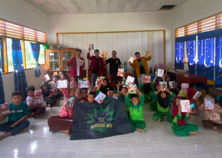 Tak Sekadar Touring, BikersMu Sulteng Kembali Dukung Pendidikan Anak Pedalaman Batui Selatan
