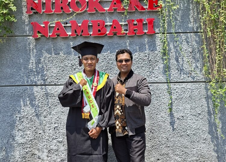 Di Tengah Dua Amanah, Wildan Masykuri Raih Magister Penelitian dan Evaluasi Pendidikan dengan Predikat Cum Laude